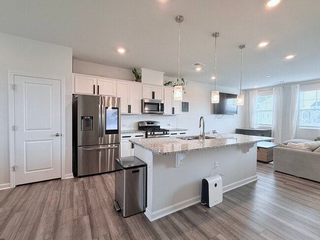 Building Photo - 2431 Chert Ln