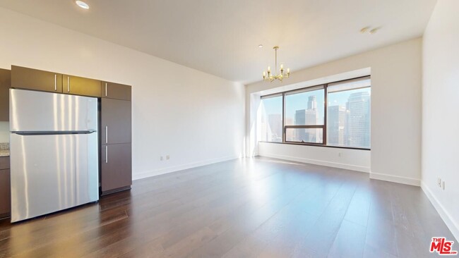 Photo - 1100 Wilshire Blvd Condo Unit 3306