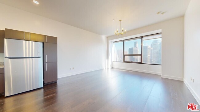 Building Photo - 1100 Wilshire Blvd Unit 3306 Rental