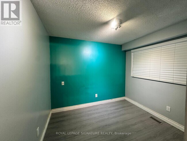 Photo - 63 Wallis Crescent