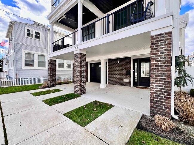 Photo - 16 A S Fredericksburg Ave