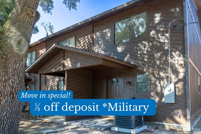 Building Photo - Beautiful Water-View 2BR/2BA Townhome – Flexible Leases, Pet Friendly, and ½ Off Deposit for Acti... Unit 8