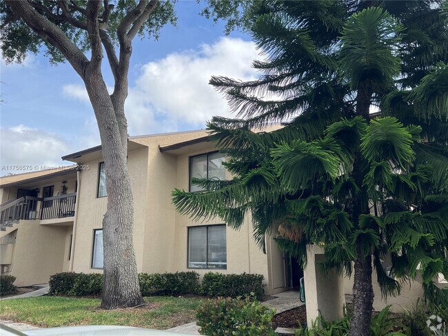 Building Photo - 21954 Tidewater Terrace Unit 107 Rental