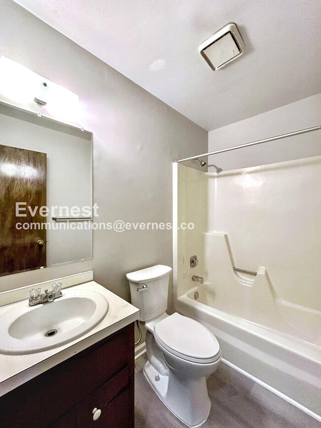 Photo - 4609 Hillbrook Ave