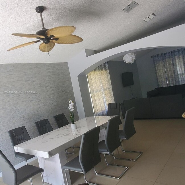 Photo - 2505 Hybrid Ct