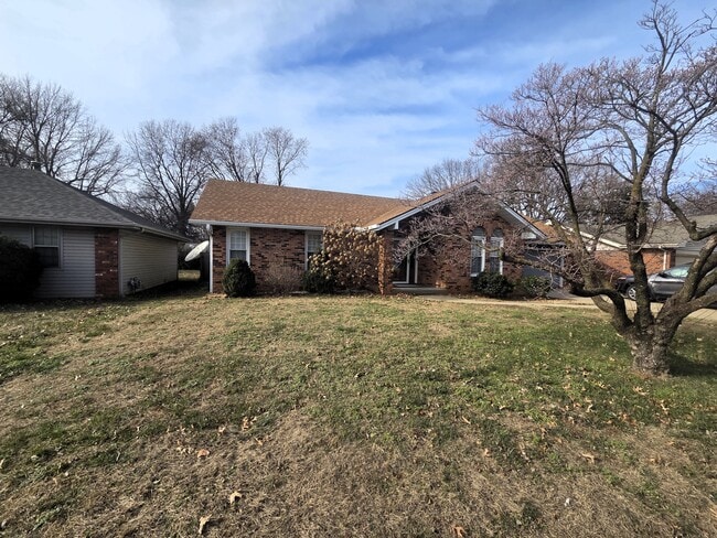 Photo - 3345 S Jefferson Ave