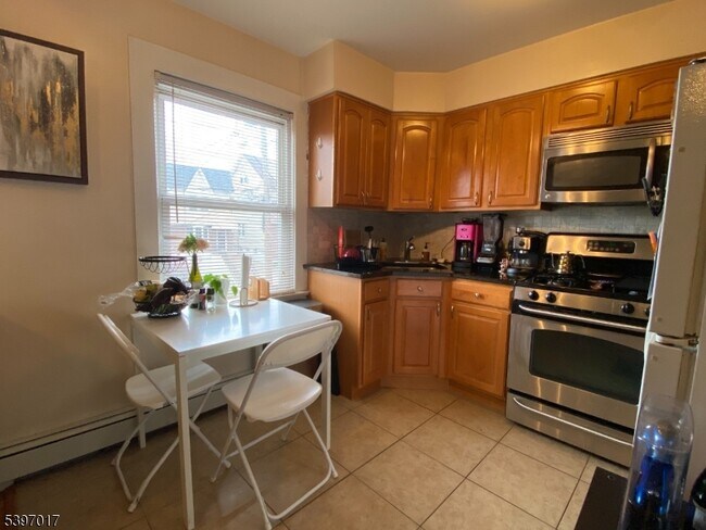 Photo - 26 Alexander Ave Unidad 2