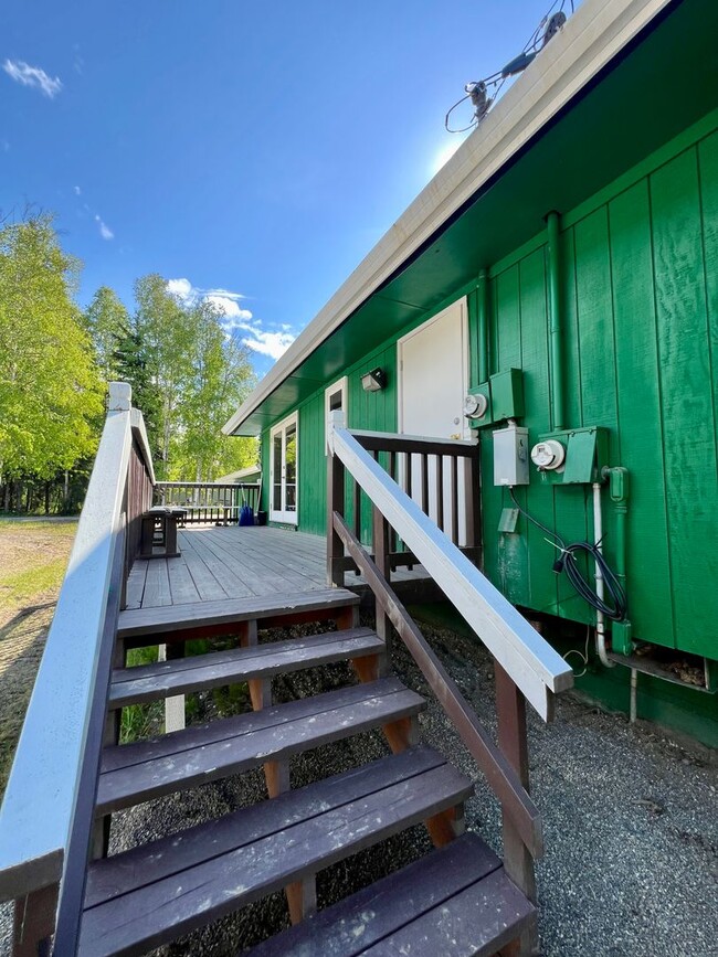Dunlap Ave 4018- - Dunlap Ave 4018- Unit #A (Upstairs)
