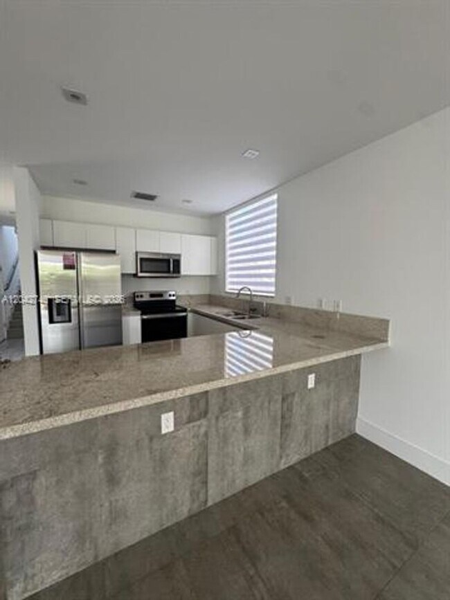 Photo - 2947 SW 27th Terrace Unit 2947 SW 27th Ter, Miami, FL 33133