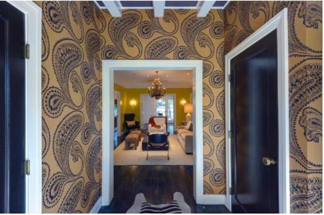 Photo - 624 N West Knoll Dr