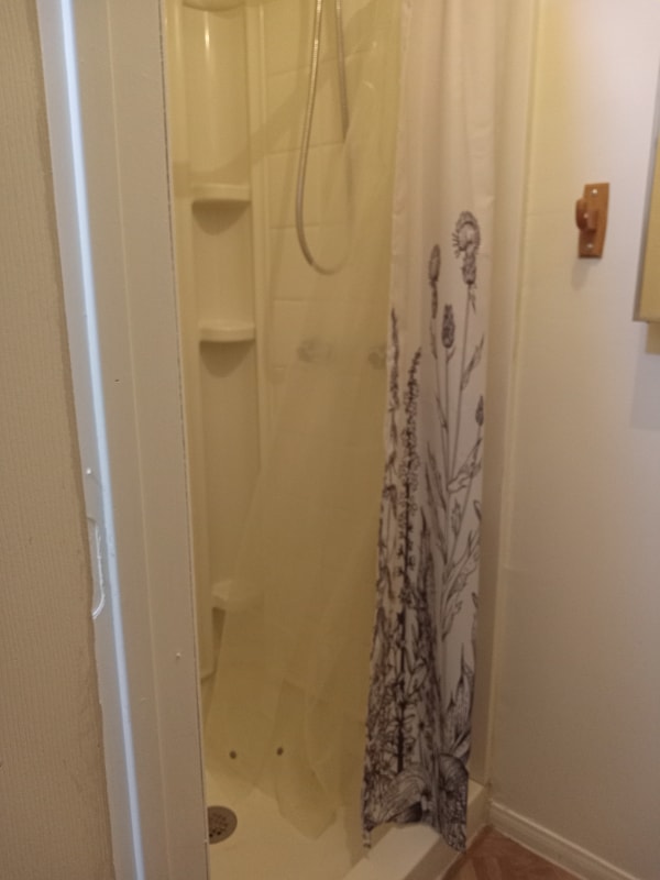 Photo - 941 E 6th St Unit 3