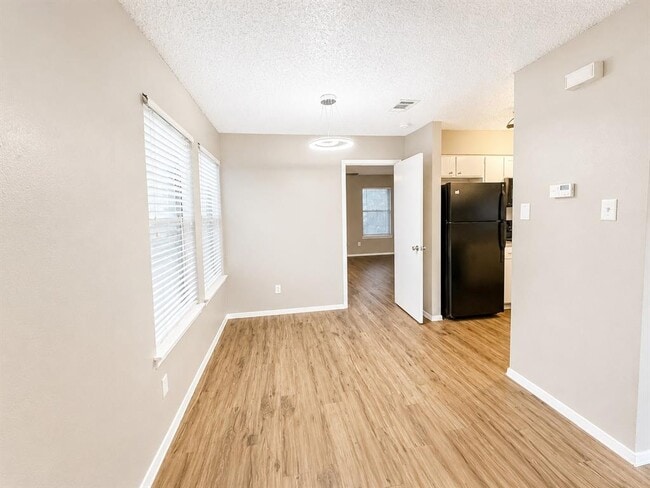 Photo - 10507 Mellow Ln Unit 10201
