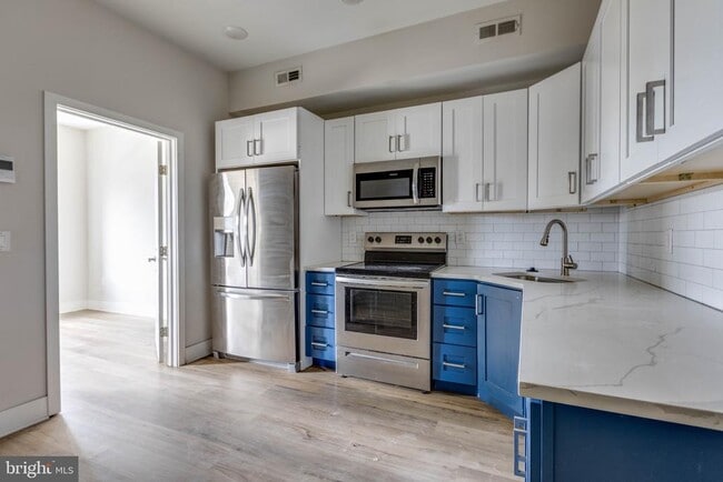 Building Photo - 1535 N 6th St Unit 5