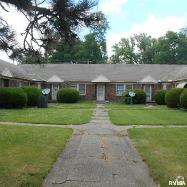 Building Photo - 1728 E Locust St Unit O Rental