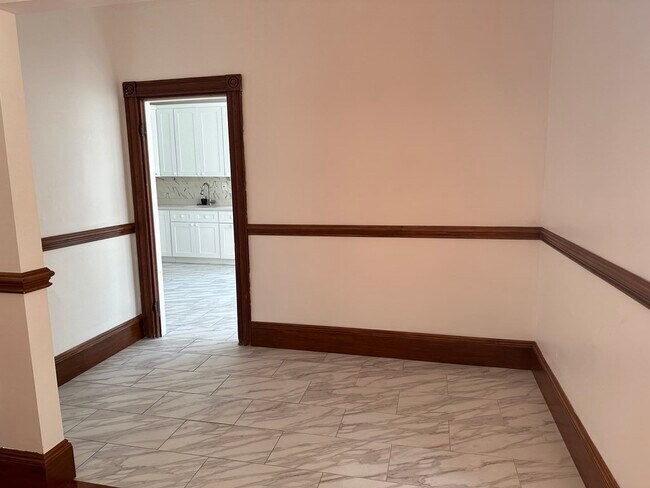 Photo - 370A Centre St Unit 3