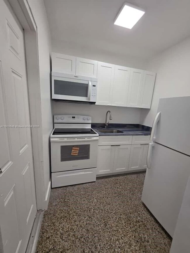 Building Photo - 1948 Fillmore St Unit 1/2