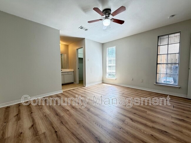 Photo - 3417 King Bradford Dr