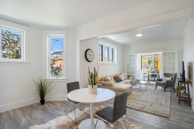 Photo - Browning Apartments