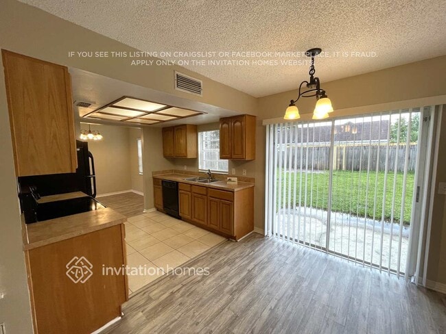 Photo - 9707 Little Pond Way