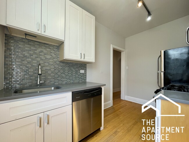 Photo - 2315 N Rockwell St Apartments Unit A3