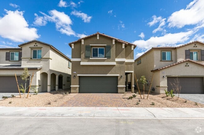 Building Photo - Stunning Brand-New 4-Bedroom Home in South...