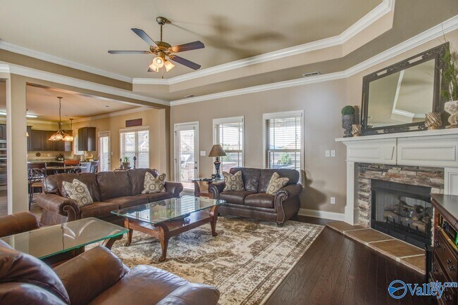 Photo - 200 Brighton Park Way