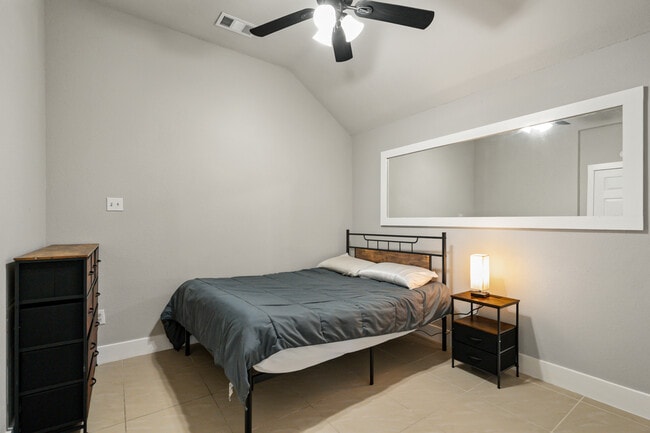 Photo - 6605 Gardenia Dr