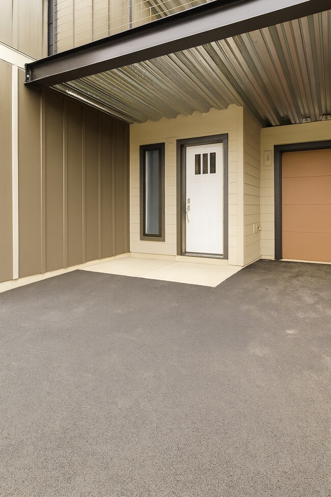 Photo - Your Bend Retreat: Spacious Townhouse with...