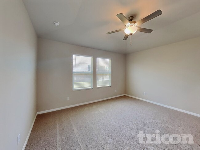 Photo - 3528 Stride Ln