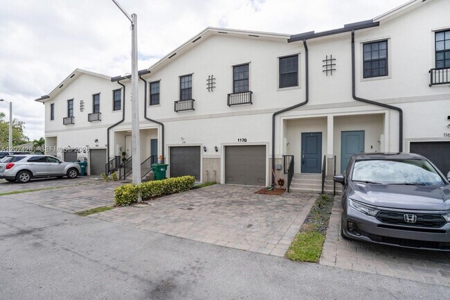 1170 SW 7th Ct