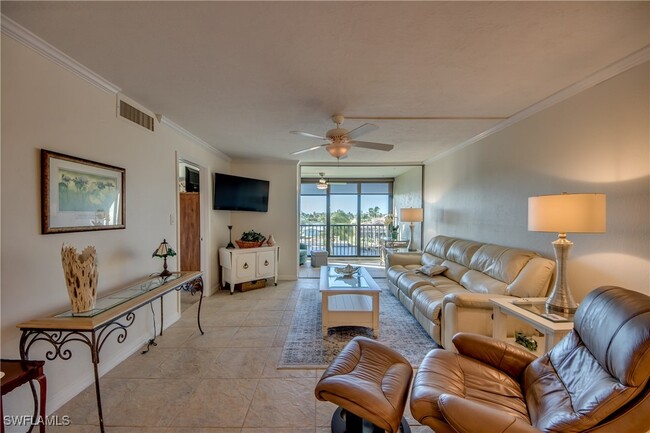 Photo - 4260 SE 20th Pl Unidad 404 Rental