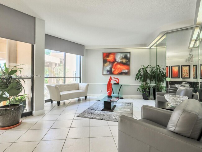 Photo - 1000 St Charles Pl Unit L4