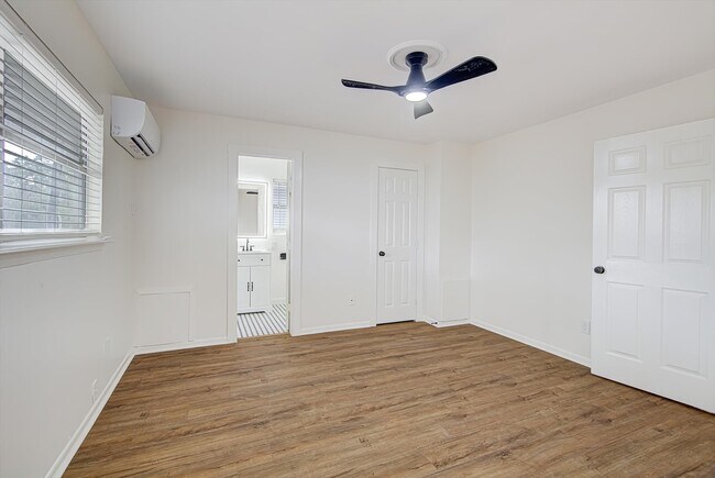 Building Photo - 1915 McDuffie St Unit 1