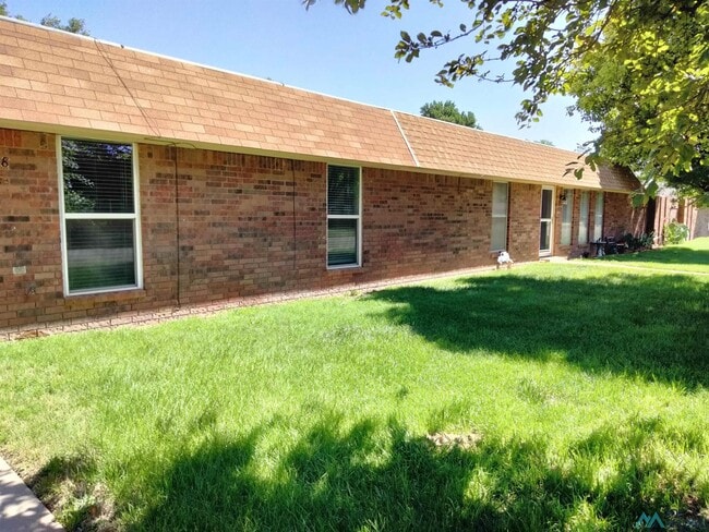Photo - 1408 Colonial Pkwy