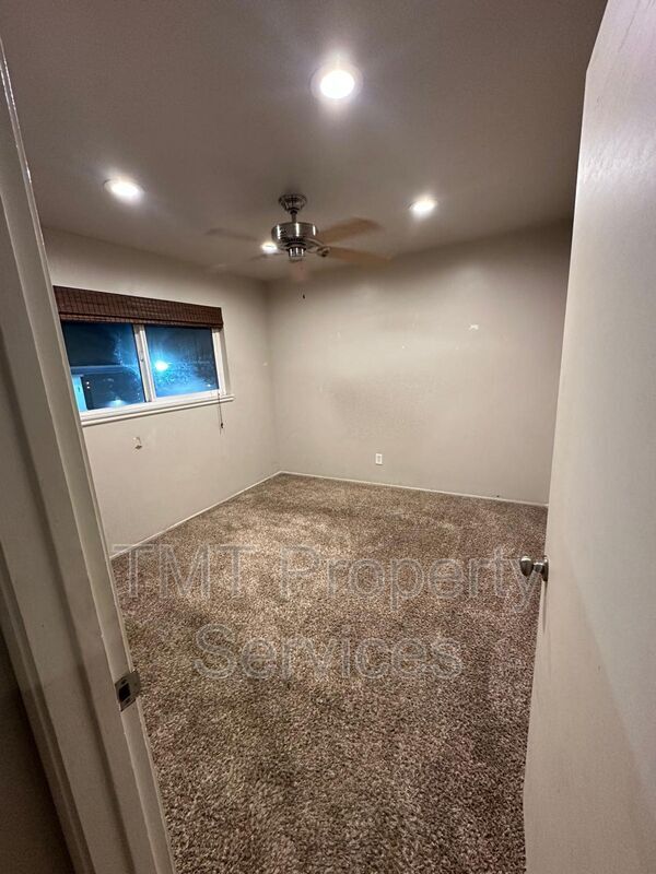 Photo - 1615 W. St. Unit #5