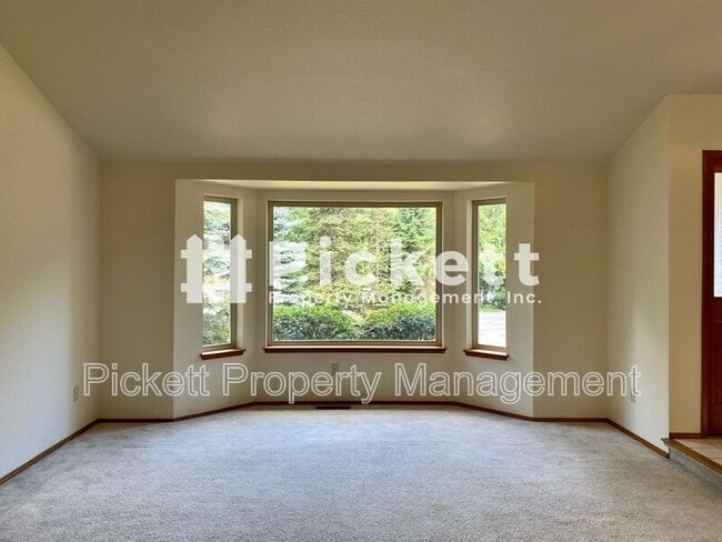 Photo - 10659 Wharf Pl NW