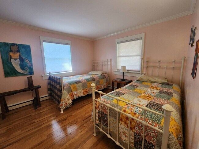 Photo - 832 W Fulton Rd