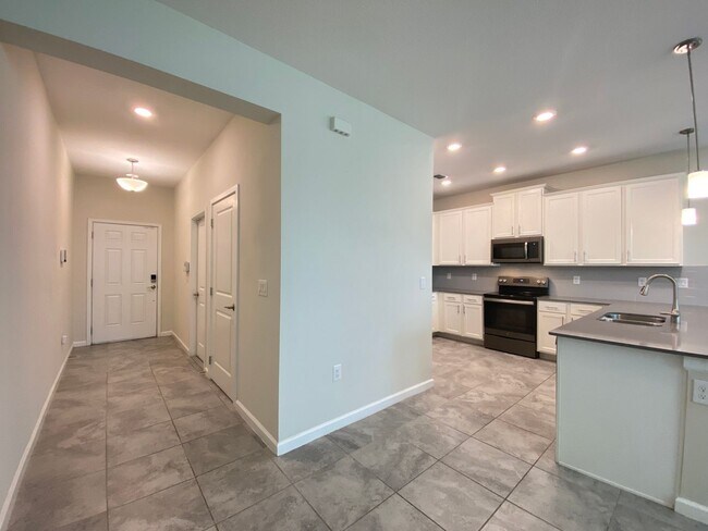 Photo - 3BD/2.5BA Townhome in Econ Trails Near Val...