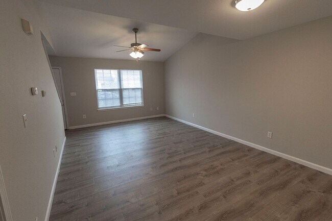 Photo - 5808-5810 Canaveral Dr. Unidad 5810