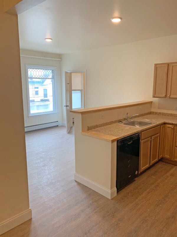 323 Pearl St Unit 9