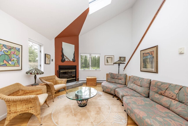 Photo - 13 Sycamore Dr