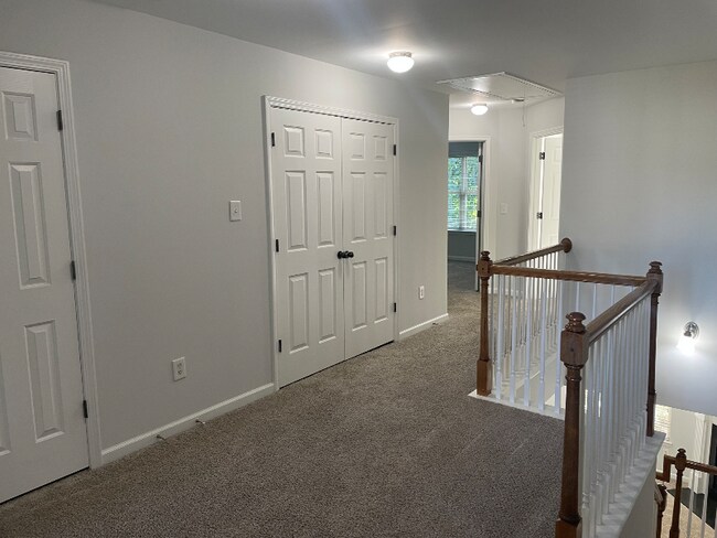 Photo - 2585 Maple Leaf Terrace