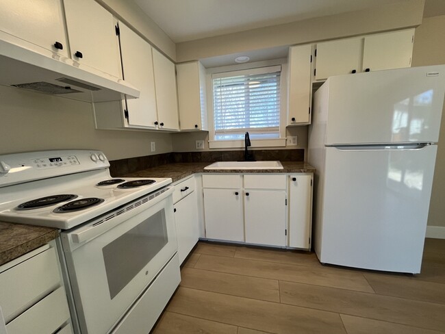 Photo - 833 N 28th St Condo