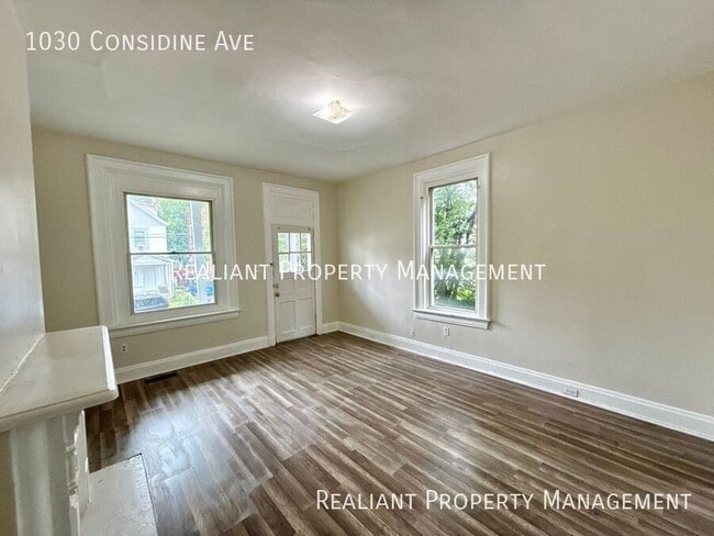 Photo - 1030 Considine Ave