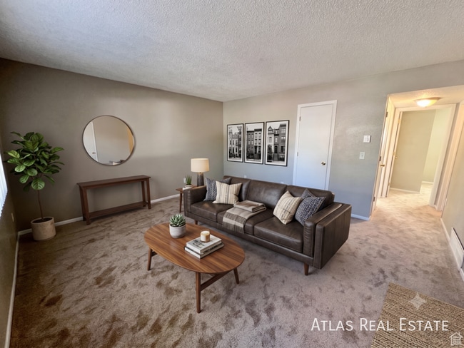 Photo - 1017 Delaware Dr Unit 2