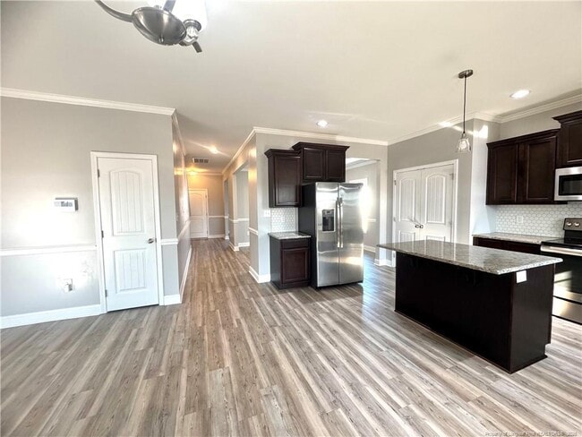 Photo - 571 Weston Woods St