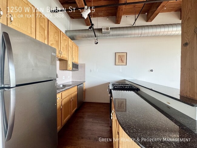 Photo - 1250 W Van Buren St Unit 415