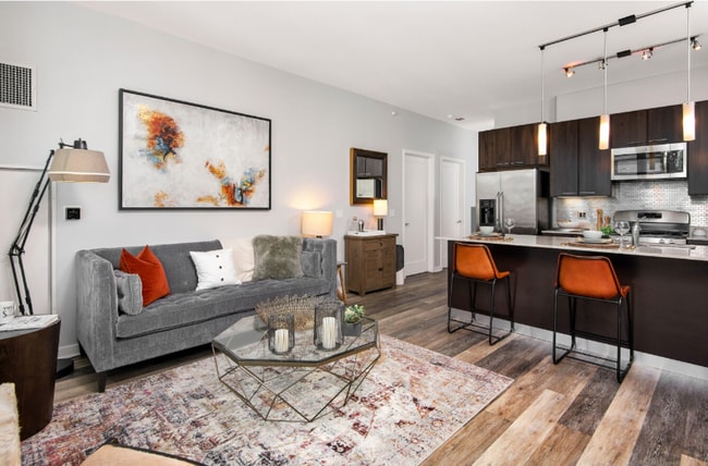 Photo - 460 W Huron St