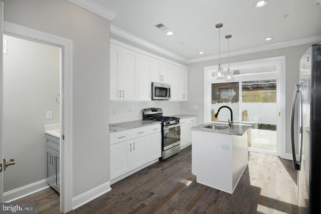 Photo - 220 Cecil B. Moore Ave