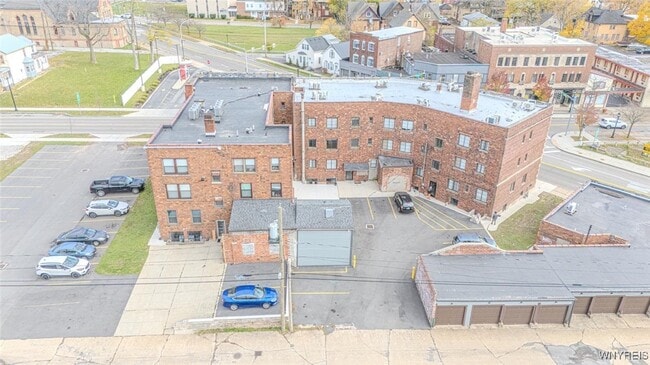 Photo - 530 Main St
